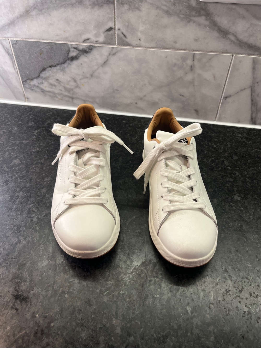 Ladies KURU Sneakers